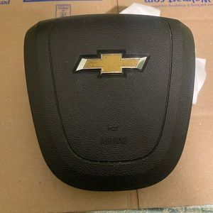 2013-2016 Chevrolet Malibu driver’s side steering wheel airbag